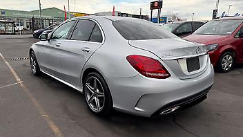 2017 Mercedes-benz C 200 VERY LOW KMS