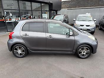 2009 Toyota Vitz