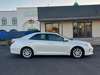 2015 Toyota Camry G Hybrid, Electric Seats, Bluetooth Stereo