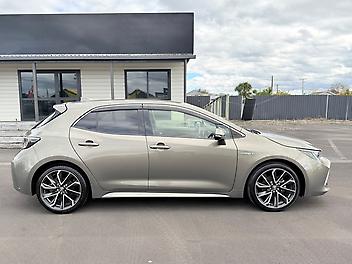 2019 Toyota Corolla Sport Hybrid with Toyota Safety Sense 2.0