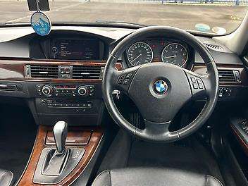 2012 Bmw 320i Touring **Heated & Memory Seats*i-Drive**