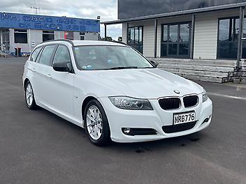 2012 Bmw 320i Touring **Heated & Memory Seats*i-Drive**