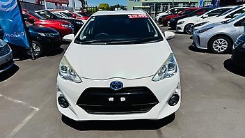 2015 Toyota Aqua HYBRID/PUSH START