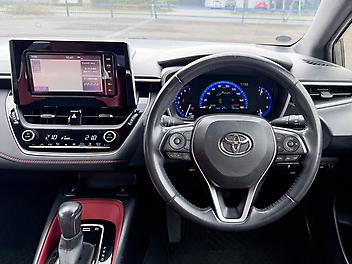2019 Toyota Corolla Sport Hybrid with Toyota Safety Sense 2.0