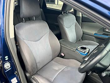 2012 Toyota Prius S Alpha Hybrid **Low kms**