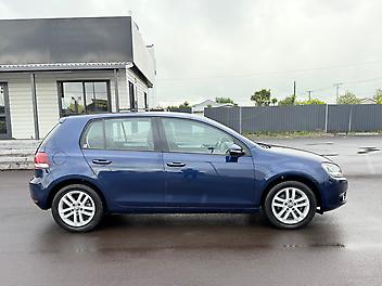 2011 Volkswagen Golf 1.4L TSi with NZ Stereo, Rev Camera, Bluetooth
