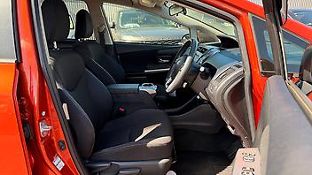 2017 Toyota Prius ALPHA