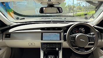 2017 Jaguar Xf Prestige