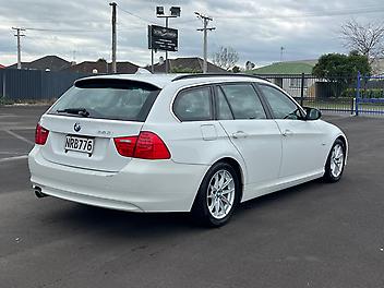 2012 Bmw 320i Touring **Heated & Memory Seats*i-Drive**