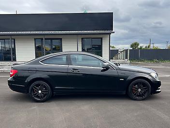 2011 Mercedes-benz C 180 180 CGI COUPE