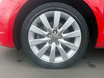 2013 Audi A1 Two-Tone / 1400cc TFSI SportBack