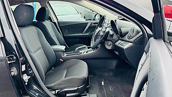 2013 Mazda Axela ALLOYS/PUSH START