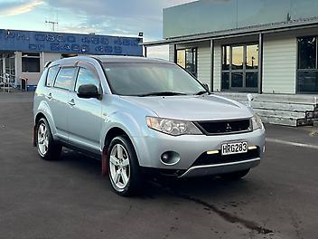 2007 Mitsubishi Outlander 2.4L 7Seater, 4WD, Bluetooth, Rev Cam, Tow-Bar