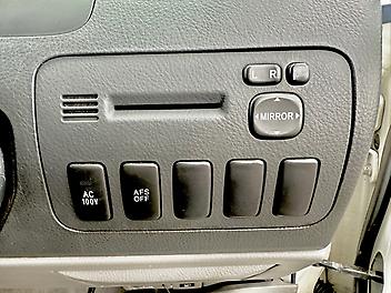 2006 Toyota Alphard 8 Seater family van  