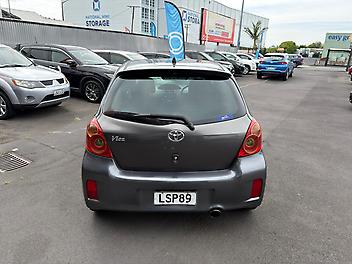 2009 Toyota Vitz
