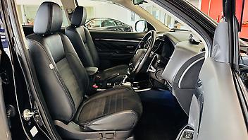 2015 Mitsubishi Outlander  G Navi Package