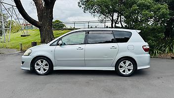 2004 Toyota Ipsum 7 SEATER/NZ STEREO/Tow-BAR