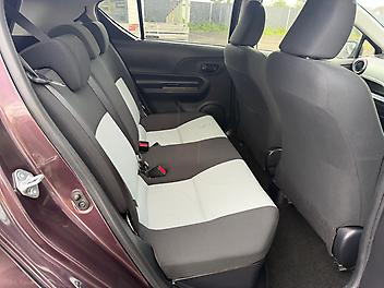 2014 Toyota Aqua Push Start, Heated Seats, Low kms