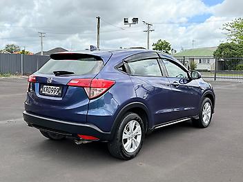2017 Honda Hr-v S 1.8P with Cruise, Bluetooth, Rev Camera