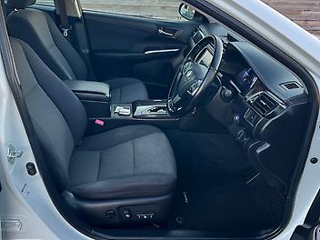 2015 Toyota Camry G Hybrid, Electric Seats, Bluetooth Stereo