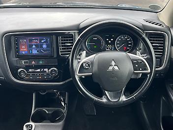 2014 Mitsubishi Outlander PHEV *4WD*Lane Departure*Adaptive Cruise*NZ Radio*