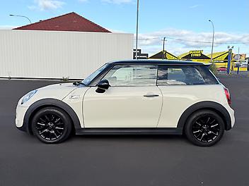 2014 Bmw Mini Cooper S Facelift *Low kms*