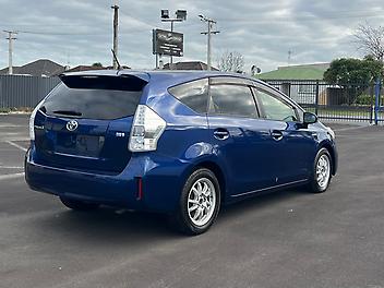 2012 Toyota Prius S Alpha Hybrid **Low kms**