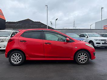 2010 Mazda Demio