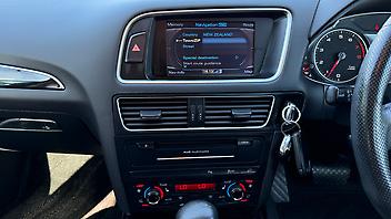 2011 Audi Q5 2.0T QUATTRO S-LINE