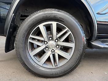 2017 Toyota Fortuner LIMITED 2.8D/4WD/6AT
