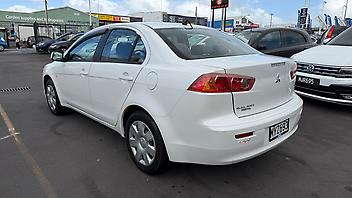 2008 Mitsubishi Galant 2 Keys/Tidy