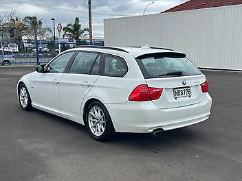 2012 Bmw 320i Touring **Heated & Memory Seats*i-Drive**