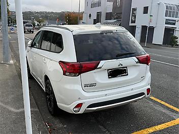 2017 Mitsubishi Outlander XLS 2.0PHEV/4WD/1AT
