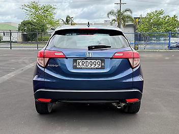 2017 Honda Hr-v S 1.8P with Cruise, Bluetooth, Rev Camera