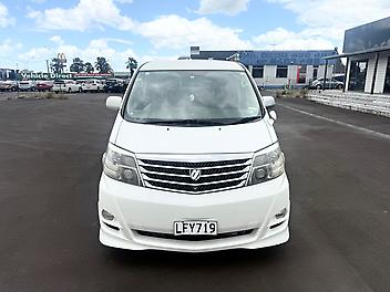 2006 Toyota Alphard 8 Seater family van  