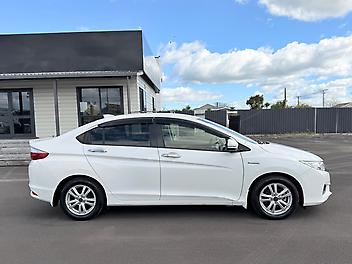 2014 Honda Grace Hybrid EX with Active Safety Pack