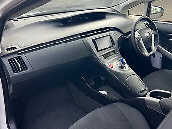 2015 Toyota Prius New Tyres & Service , NZ 1 Owner, Fuel Saver