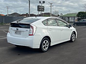2015 Toyota Prius New Tyres & Service , NZ 1 Owner, Fuel Saver