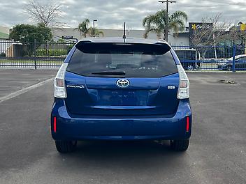 2012 Toyota Prius S Alpha Hybrid **Low kms**