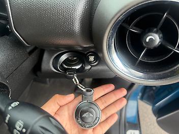 2012 Mini Cooper 4 Door Hatch.. Great looking car 