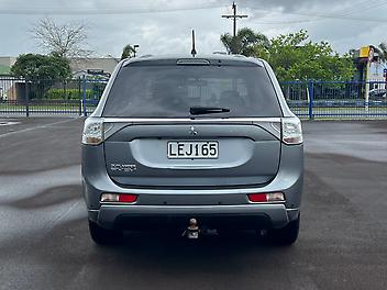 2014 Mitsubishi Outlander 4X4 PHEV **Heated Seats*Cruise*Tow Bar**
