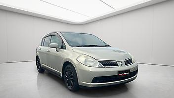 2005 Nissan TIIDA