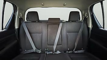 2016 Toyota Hilux SR TD DC 2.8D/4WD/6M
