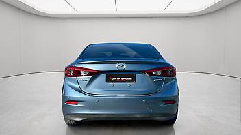 2013 Mazda Axela
