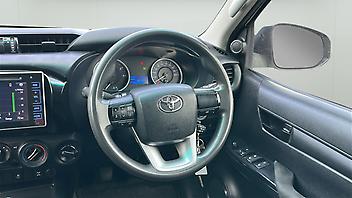 2016 Toyota Hilux SR TD DC 2.8D/4WD/6M