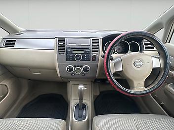 2005 Nissan TIIDA
