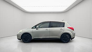 2005 Nissan TIIDA
