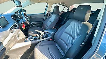 2013 Mazda Axela