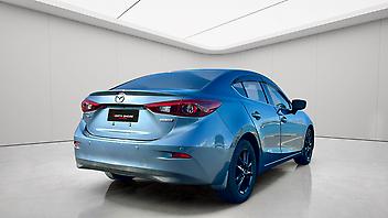 2013 Mazda Axela