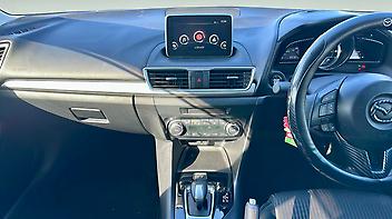 2013 Mazda Axela